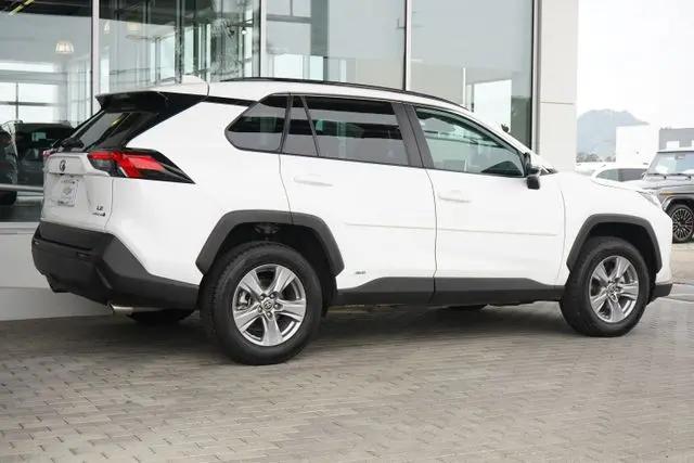 2023 Toyota RAV4 Hybrid LE