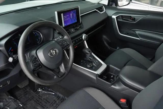 2023 Toyota RAV4 Hybrid LE