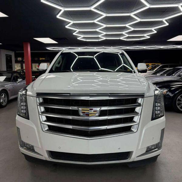 2017 Cadillac Escalade Luxury