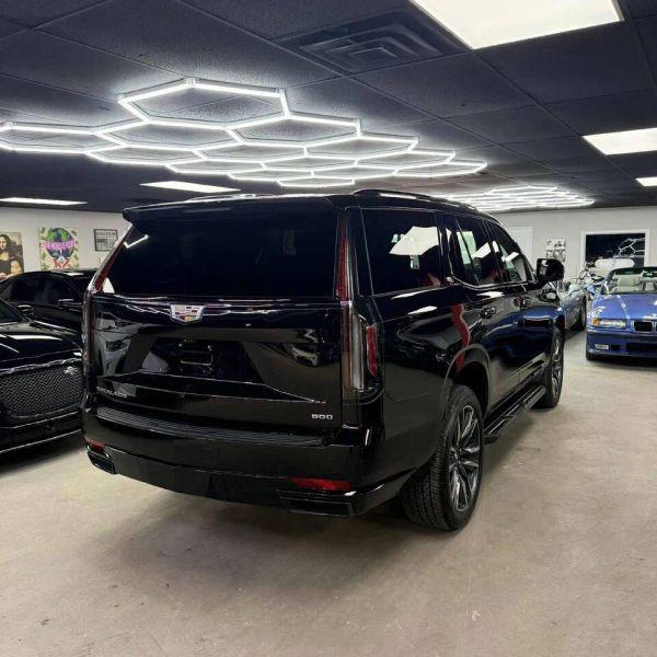 2023 Cadillac Escalade 4WD Sport