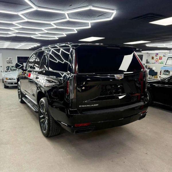 2023 Cadillac Escalade 4WD Sport
