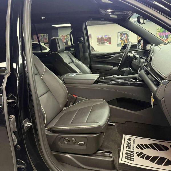 2023 Cadillac Escalade 4WD Sport