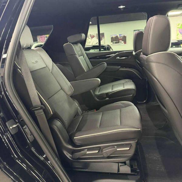 2023 Cadillac Escalade 4WD Sport