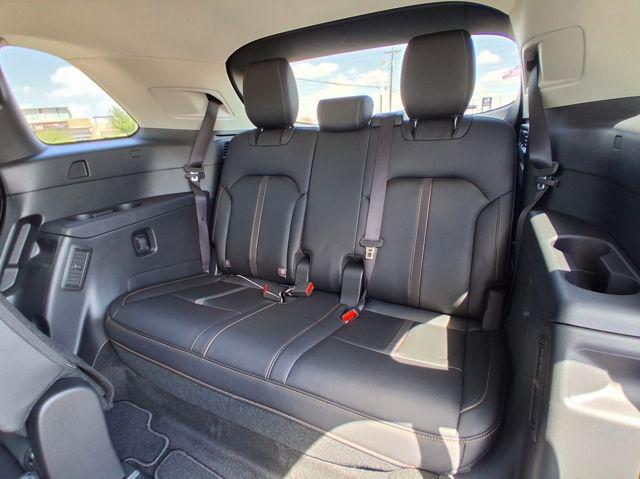 2026 Mazda X-90 3.3 Turbo Select