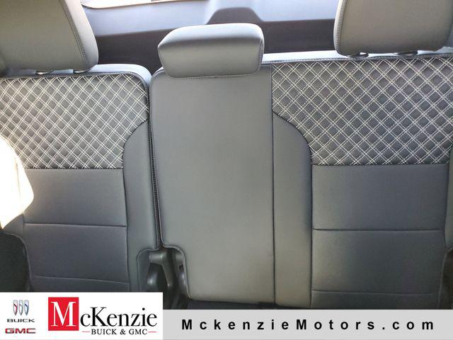 2026 GMC Acadia Denali FWD