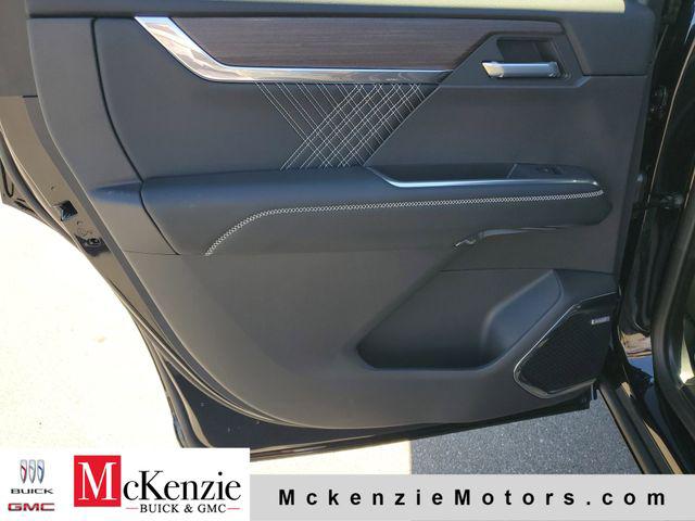 2026 GMC Acadia Denali FWD