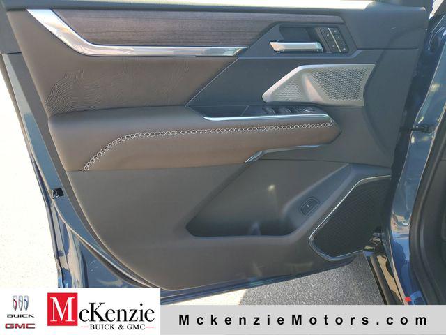 2026 GMC Acadia Denali Ultimate FWD