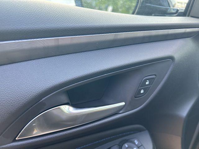 2026 Buick NV Sport Touring FWD