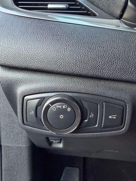 2015 Lincoln MKC Base