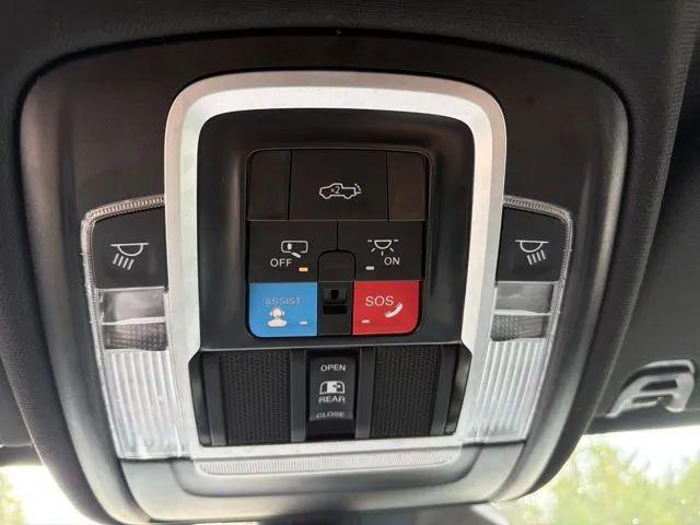 2025 Ram 1500 Big Horn Crew Cab 4x4 5'7" Box