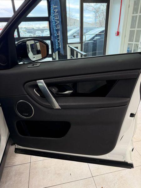 2022 Land Rover Discovery Sport SE
