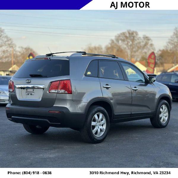 2011 Kia Sorento LX