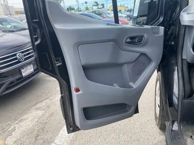 2018 Ford Transit w/Sliding Side Door w/RWB
