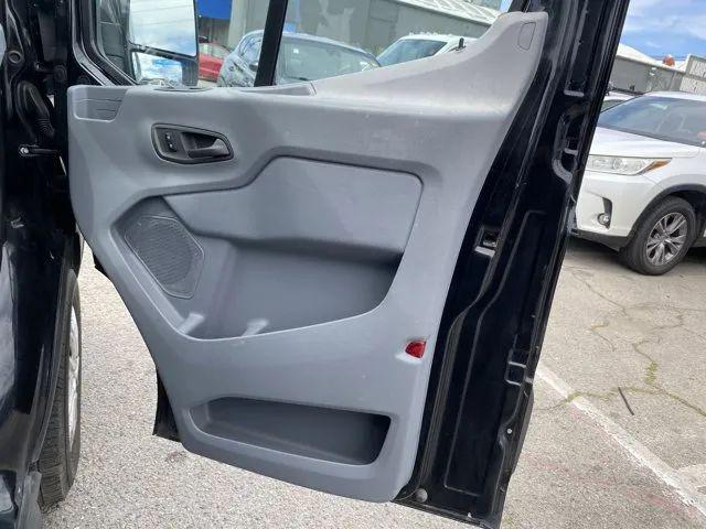 2018 Ford Transit w/Sliding Side Door w/RWB