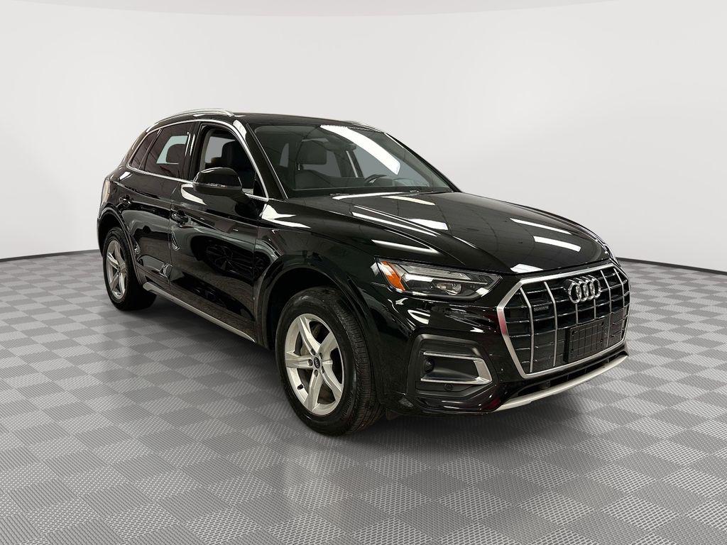 2023 Audi Q5 quattro Premium 40 TFSI