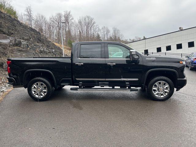 2024 Chevrolet Silverado 2500HD 4WD Crew Cab Standard Bed High Country