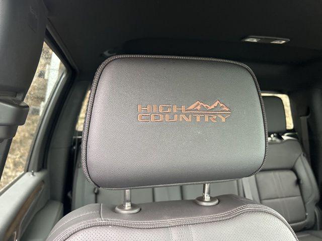 2024 Chevrolet Silverado 2500HD 4WD Crew Cab Standard Bed High Country