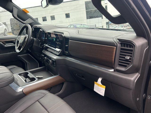 2024 Chevrolet Silverado 2500HD 4WD Crew Cab Standard Bed High Country