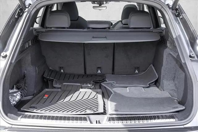 2026 Audi SQ5 Premium Plus TFSI quattro S tronic