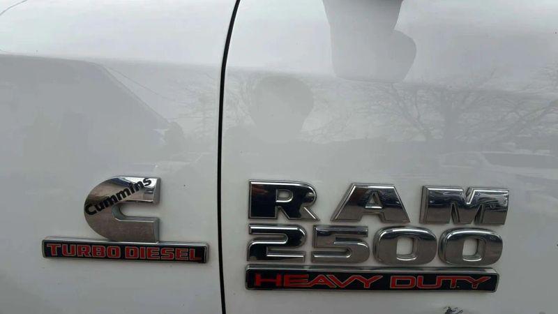 2017 Ram 2500 Tradesman Crew Cab 4x4 8' Box