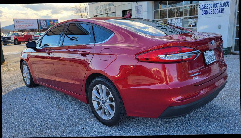 2020 Ford Fusion SE