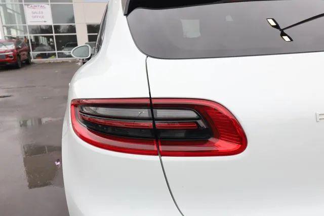 2018 Porsche Macan Sport Edition