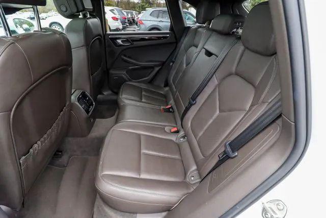 2018 Porsche Macan Sport Edition