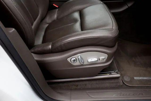 2018 Porsche Macan Sport Edition