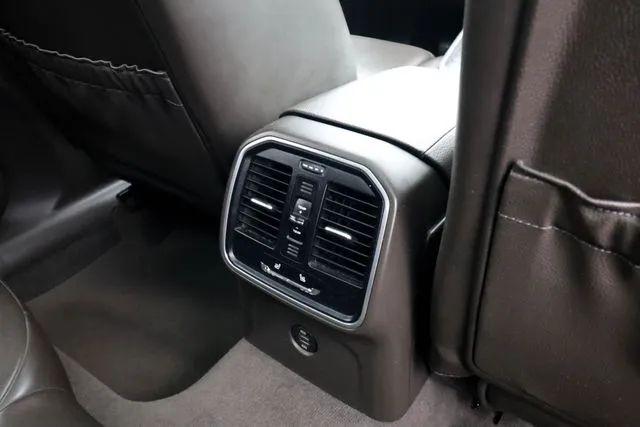 2018 Porsche Macan Sport Edition