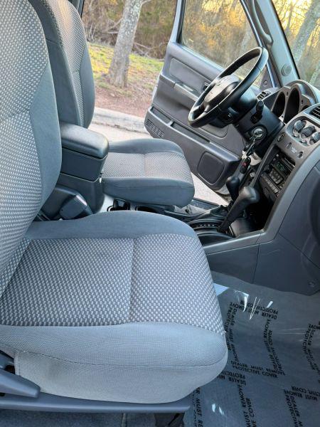 2003 Nissan Frontier SE-V6