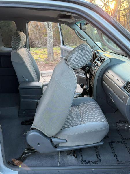 2003 Nissan Frontier SE-V6