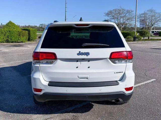 2021 Jeep Grand Cherokee Laredo E 4x2