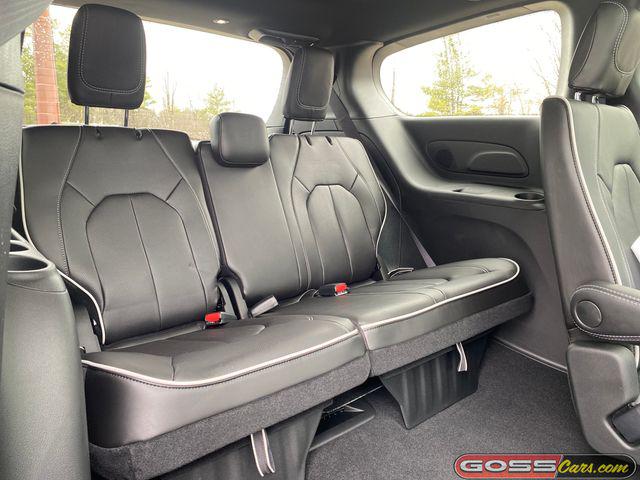 2026 Chrysler Pacifica Limited AWD