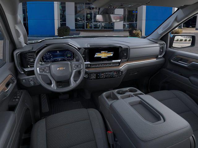 2026 Chevrolet Silverado 1500 4WD Crew Cab Standard Bed LT