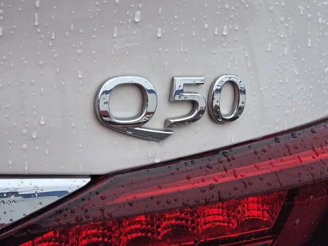 2023 INFINITI Q50 LUXE