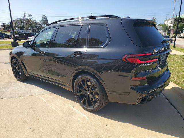 2024 BMW X7 M60i