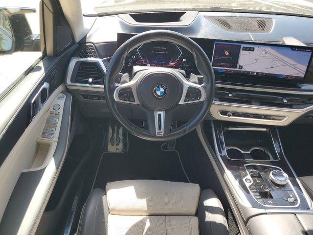 2024 BMW X7 M60i