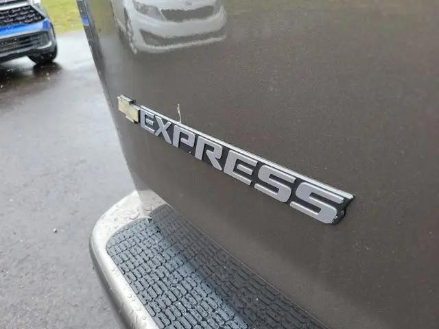 2020 Chevrolet Express Cargo Van RWD 2500 Regular Wheelbase WT