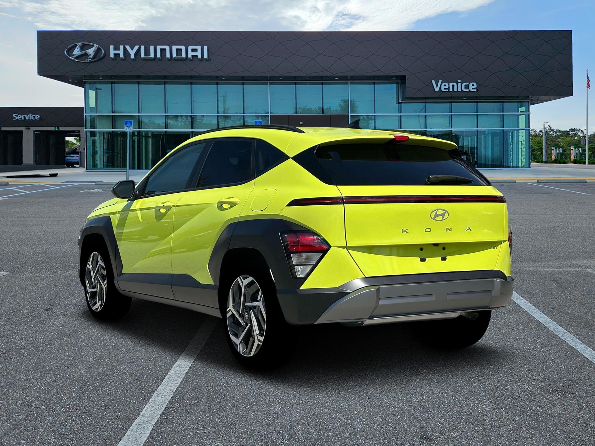 2026 Hyundai KONA SEL Premium FWD - Image 5