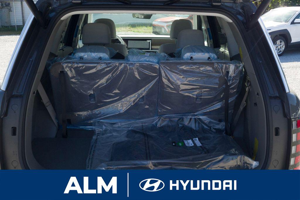 New 2026 Gray Pearl HYUNDAI Blue SEL 7P image 8