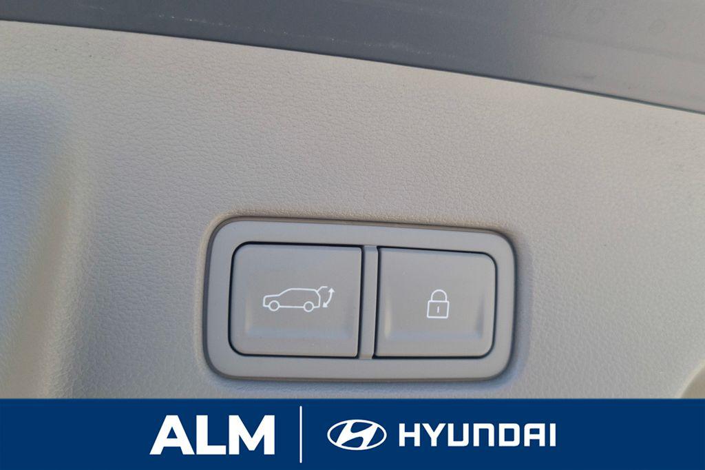 New 2026 Gray Pearl HYUNDAI Blue SEL 7P image 9