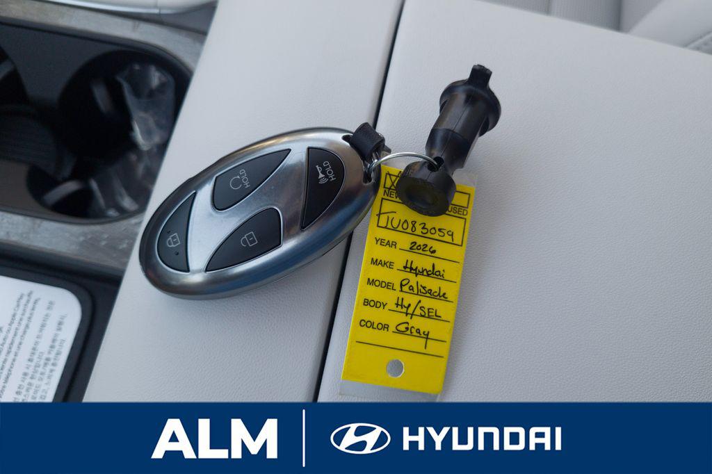 New 2026 Gray Pearl HYUNDAI Blue SEL 7P image 35
