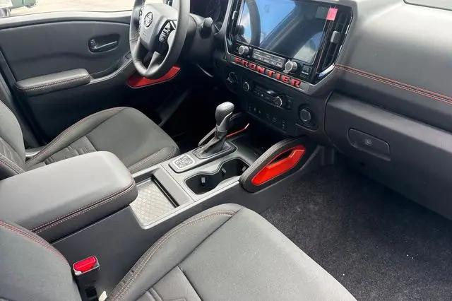 2026 Nissan Frontier Crew Cab PRO-4X 4x4