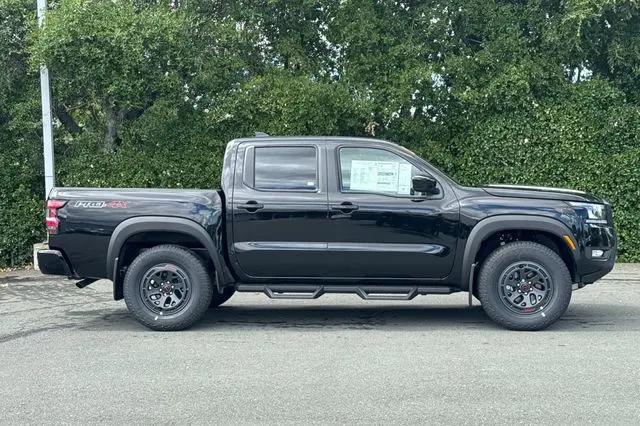2026 Nissan Frontier Crew Cab PRO-4X 4x4
