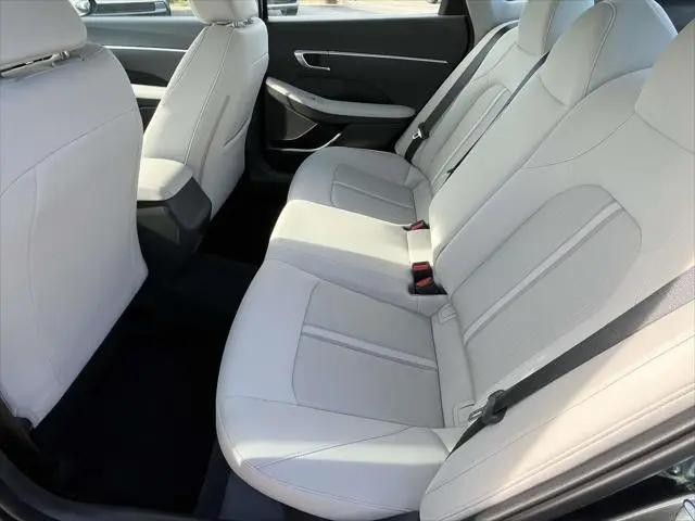 2023 Hyundai Sonata SE