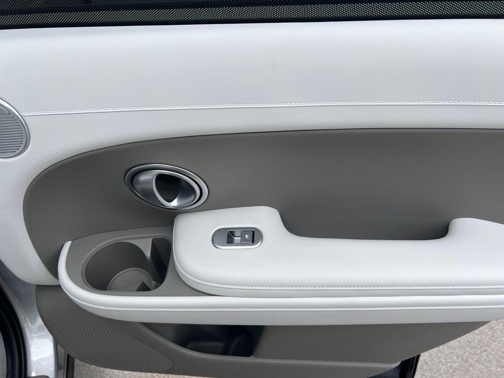 New 2026 Silver HYUNDAI Blue SEL 8P image 20