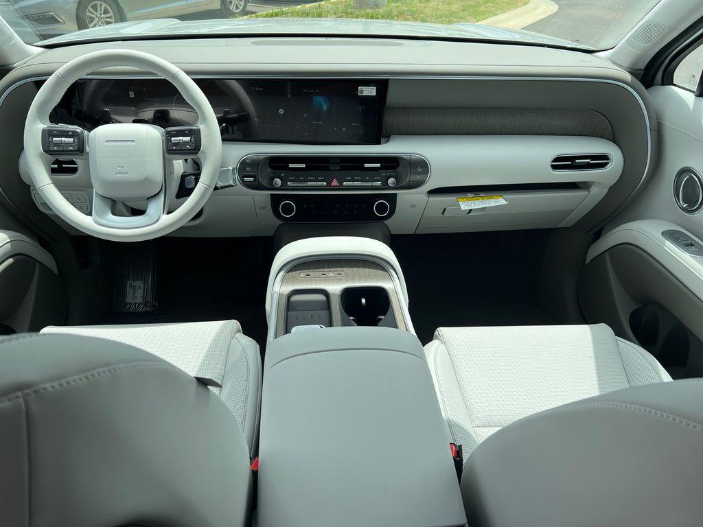 New 2026 Silver HYUNDAI Blue SEL 8P image 24