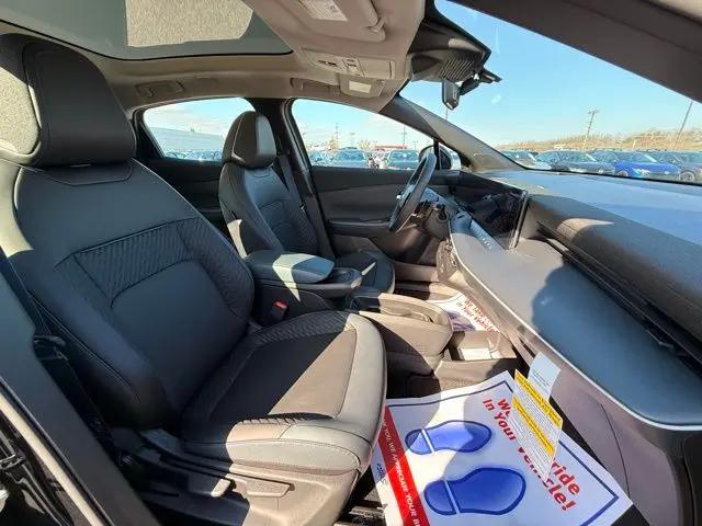 2026 Nissan LEAF PLATINUM+