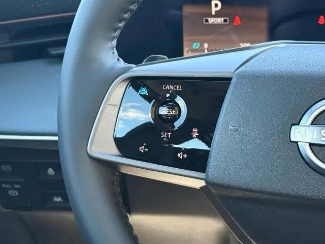 2026 Nissan LEAF PLATINUM+