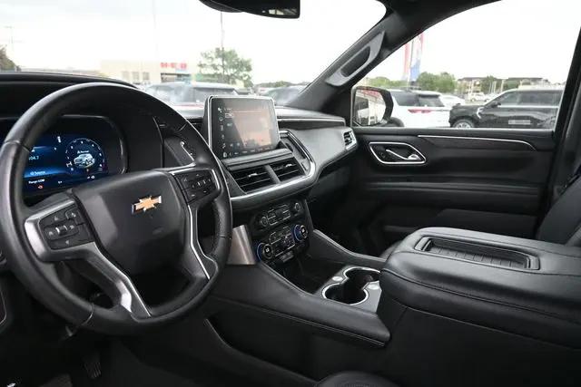 2024 Chevrolet Suburban 2WD LT